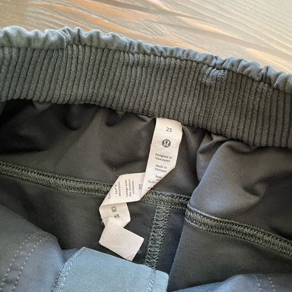 Lululemon Athletica cargo pants - Picture 6 of 9